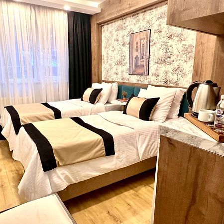 Besiktas Guest House Истанбул Екстериор снимка