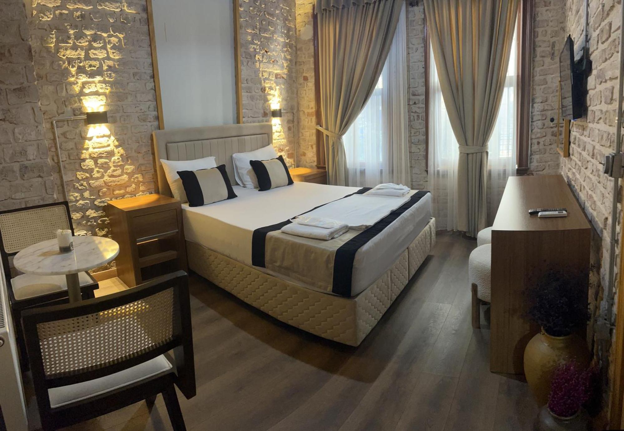 Besiktas Guest House Истанбул Екстериор снимка