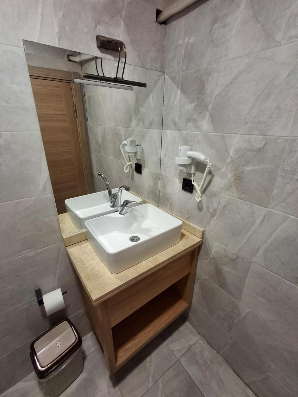 Besiktas Guest House Истанбул Екстериор снимка