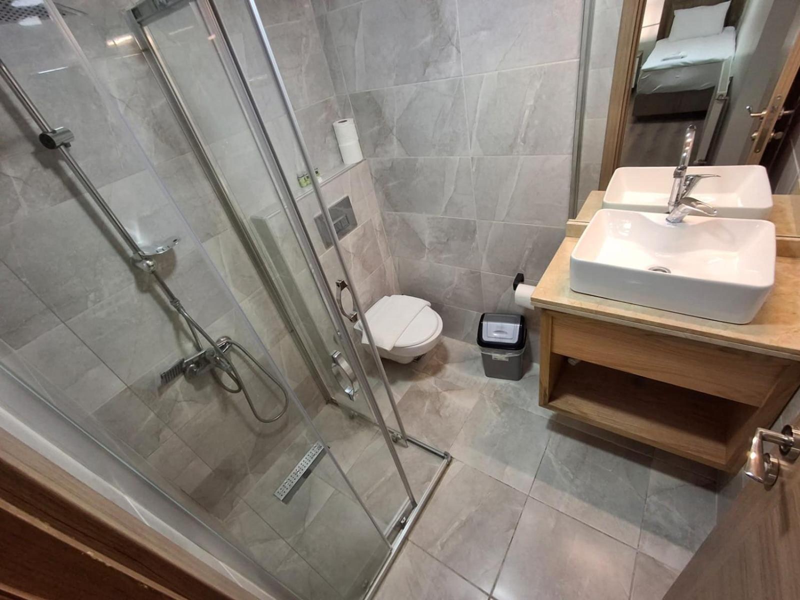 Besiktas Guest House Истанбул Екстериор снимка