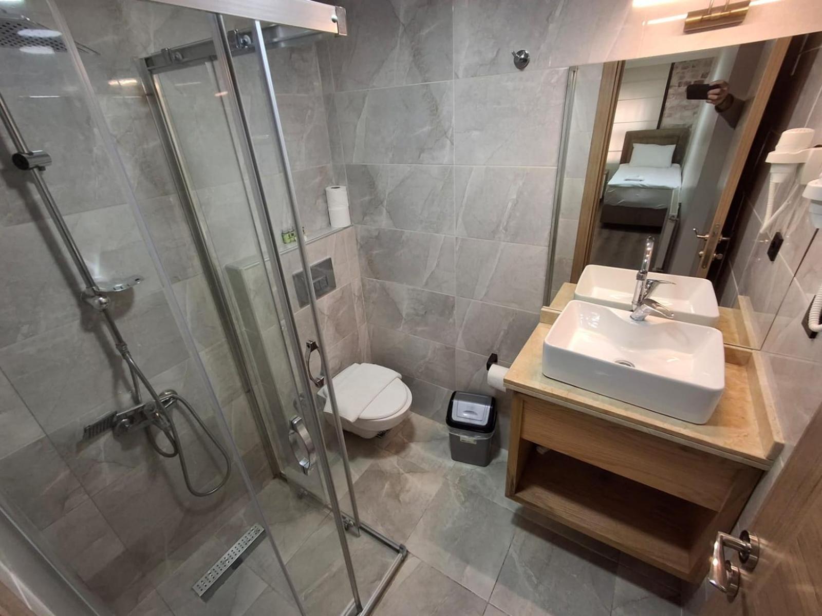 Besiktas Guest House Истанбул Екстериор снимка